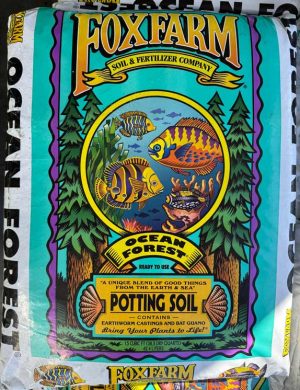 organic-garden-supplies-foxfarm-ocean-forest-organic-potting-soil-600x746-1.jpg