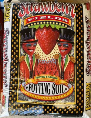 organic-garden-supplies-foxfarm-strawberry-fields-organic-potting-soil-600x746-1.jpg